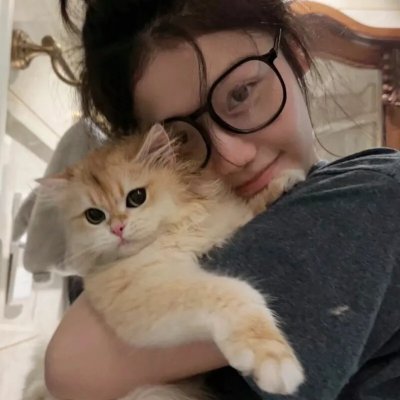 接近无限的白